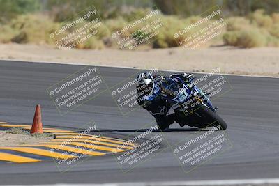 media/Oct-08-2022-SoCal Trackdays (Sat) [[1fc3beec89]]/Turn 10 (945am)/